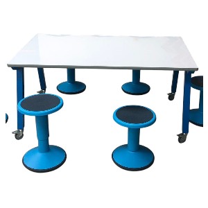 שולחן קבוצתי מחיק על גלגלים